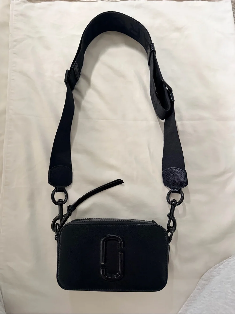 Marc Jacobs Black Leather Crossbody snapshot bag